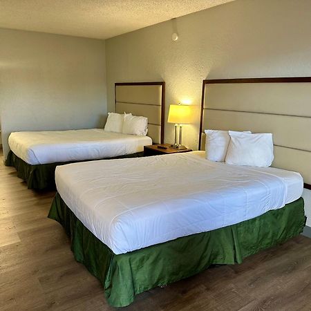 كينغمان Silver Queen Inn المظهر الخارجي الصورة